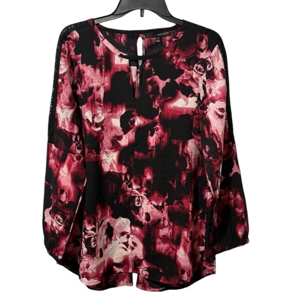 Harve Benard Tops - NWT‎ Harve Bernard Black/Red Floral Blouse in Size L